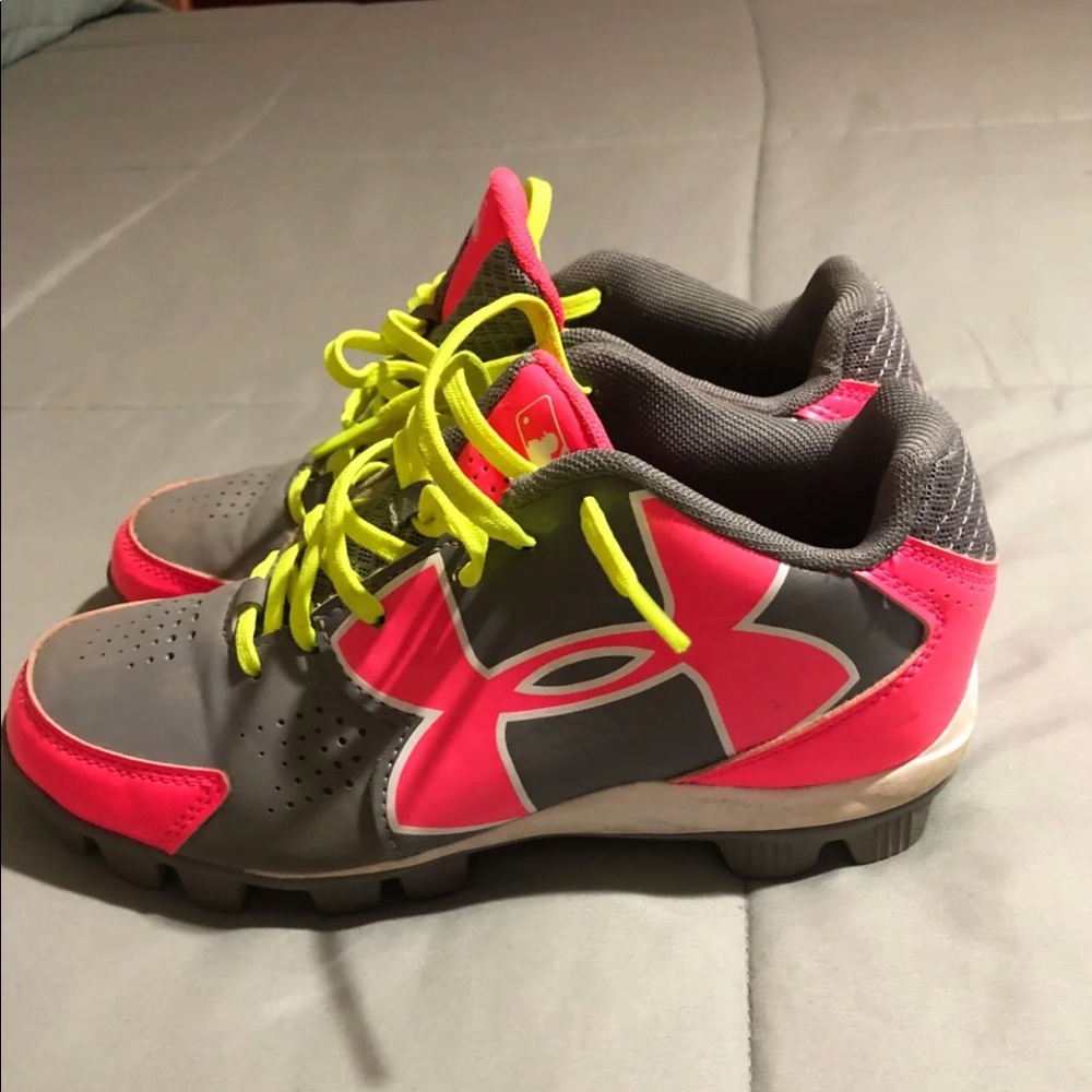 Size 4Y Under Armour softball cleats